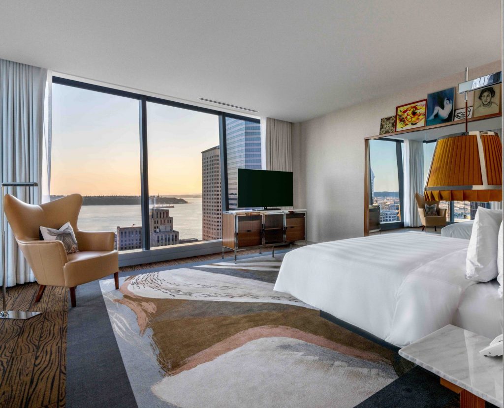 LOTTE HOTEL SEATTLE Premier Suite King scaled e1718362954141 1024x830 - Lotte Hotel, Seattle